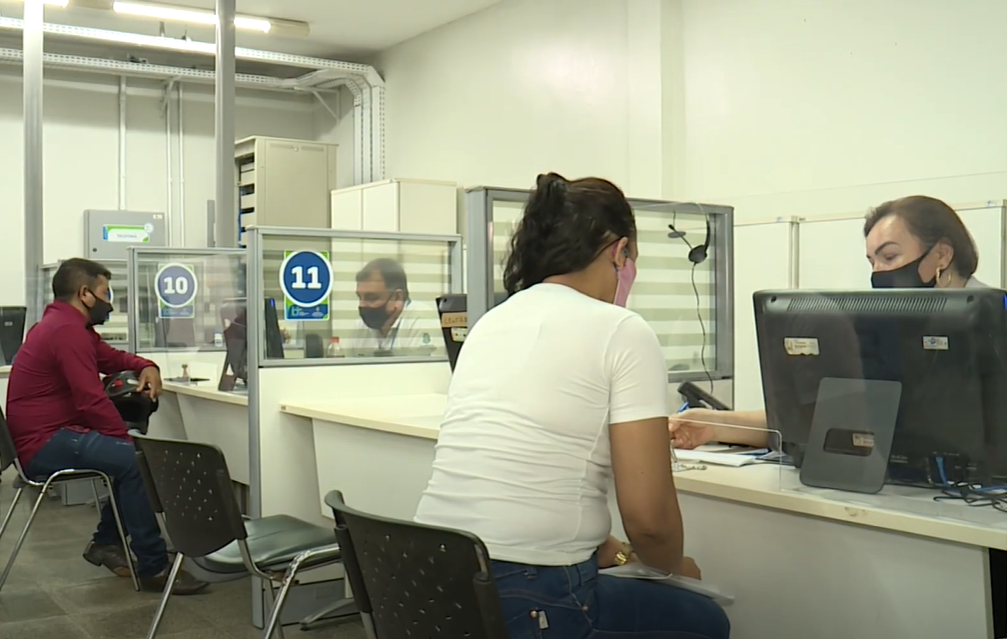 Empresas estão contratando pessoas que estejam devidamente vacinadas contra a Covid-19