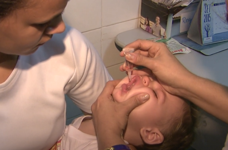 Baixa adesão da vacinação de crianças e adolescentes traz preocupação com a poliomielite